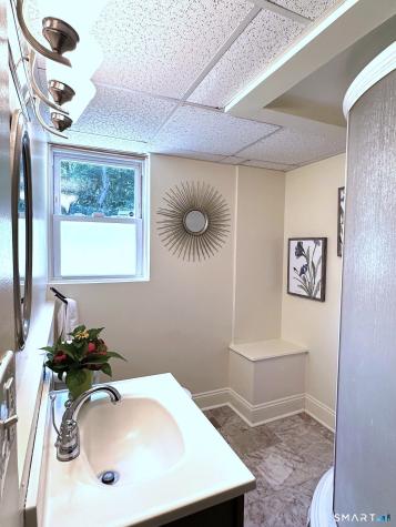 4 Lincoln Lane Simsbury CT 06089