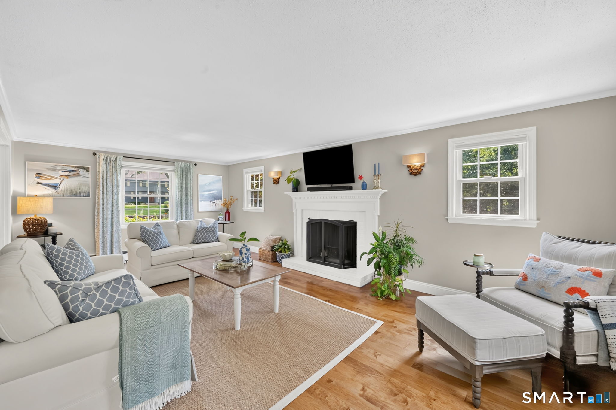 4 Lincoln Lane Simsbury CT 06089
