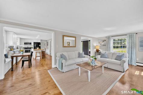 4 Lincoln Lane Simsbury CT 06089