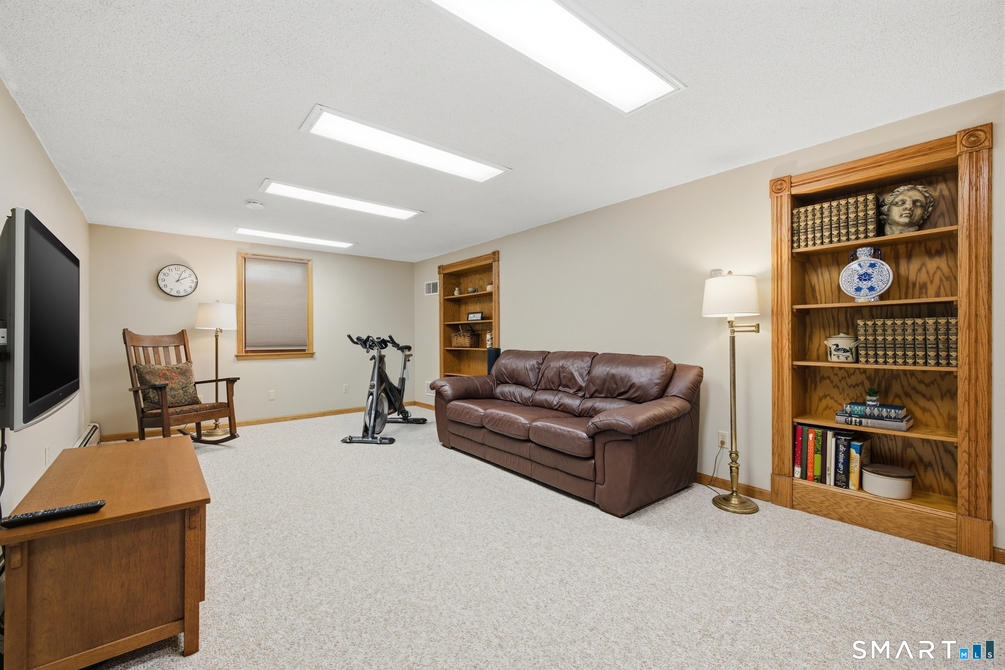 25 Brookhaven Lane South Windsor CT 06074
