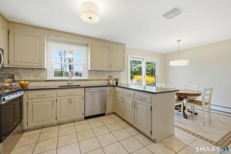 25 Brookhaven Lane South Windsor CT 06074