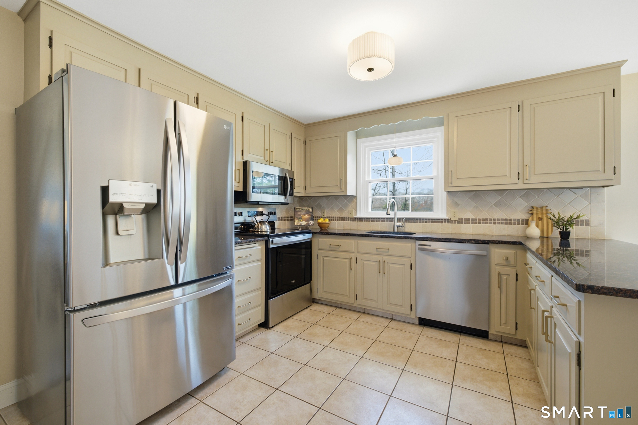 25 Brookhaven Lane South Windsor CT 06074