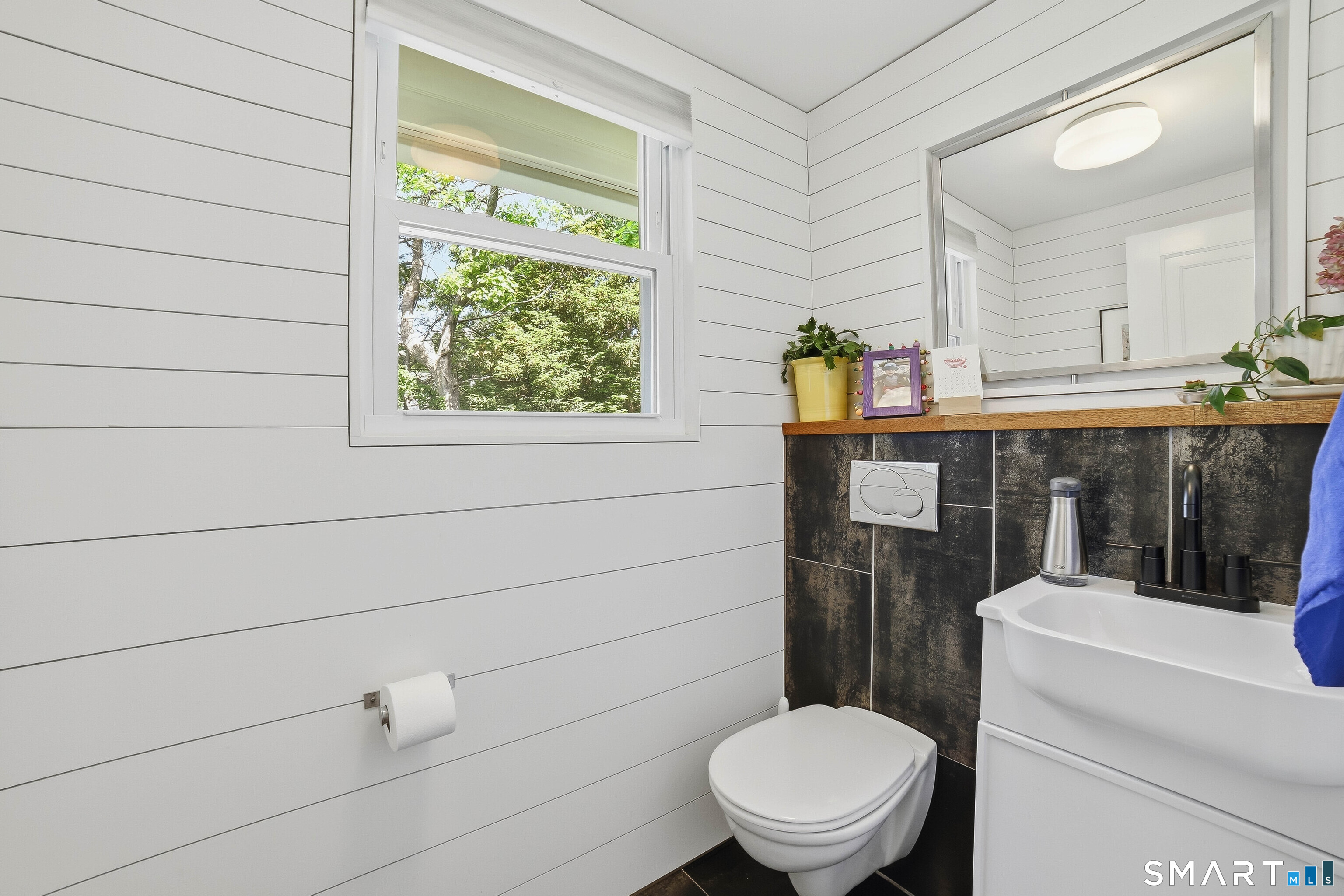 28 Orpington Street Hamden CT 06517