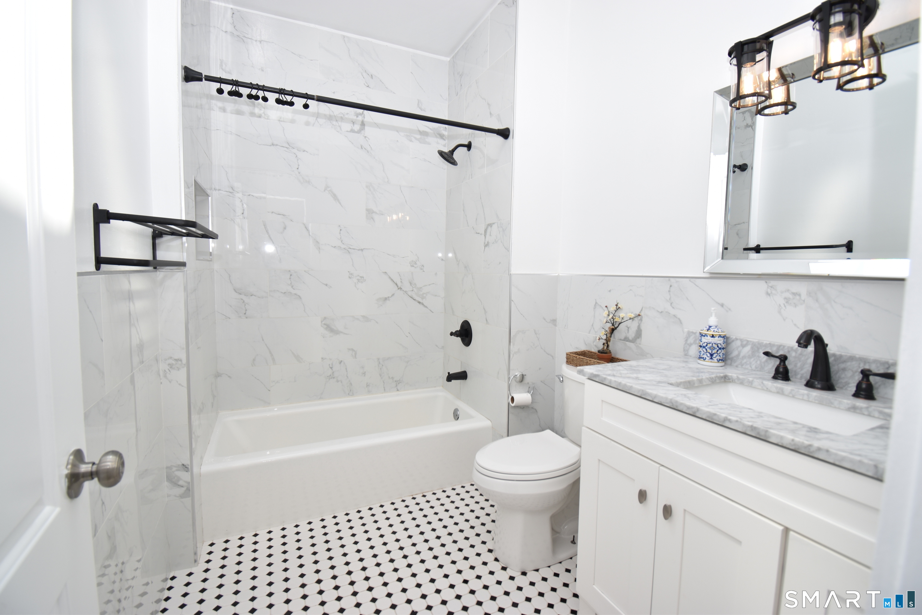 292 Naugatuck Avenue Milford CT 06460