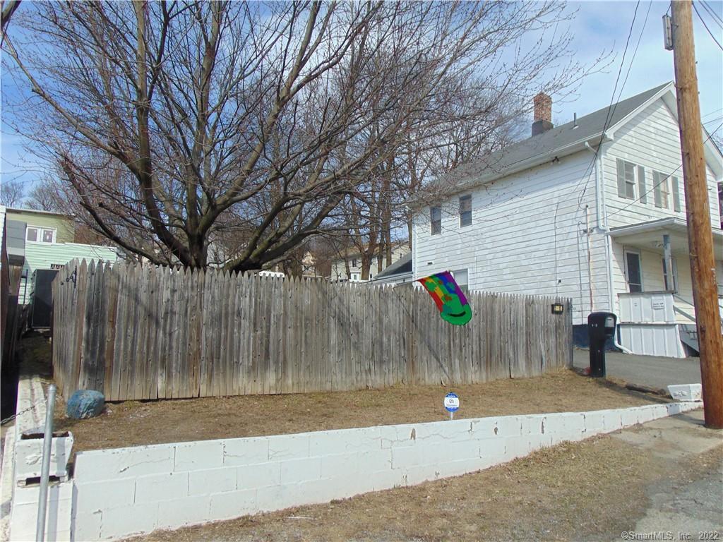 15 Orange Court Waterbury CT 06704