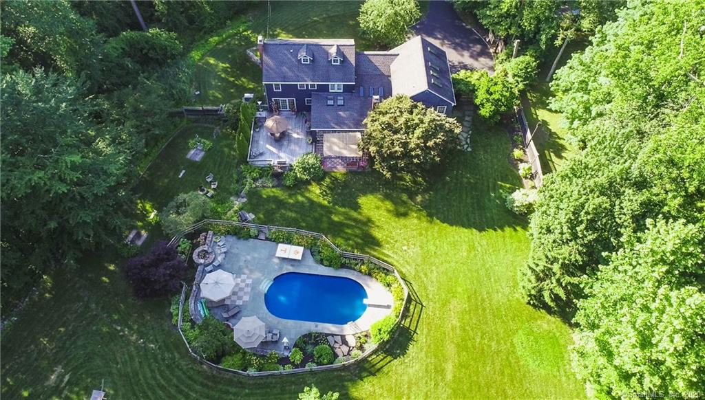 135 Labbance Lane Fairfield CT 06824