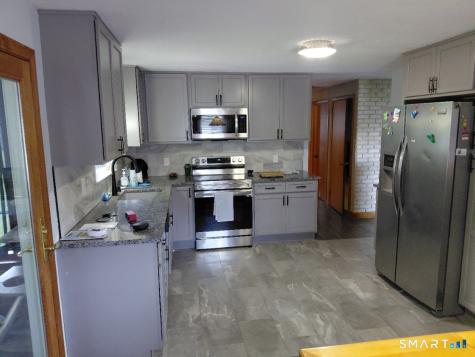 101 Brace Road Newington CT 06111