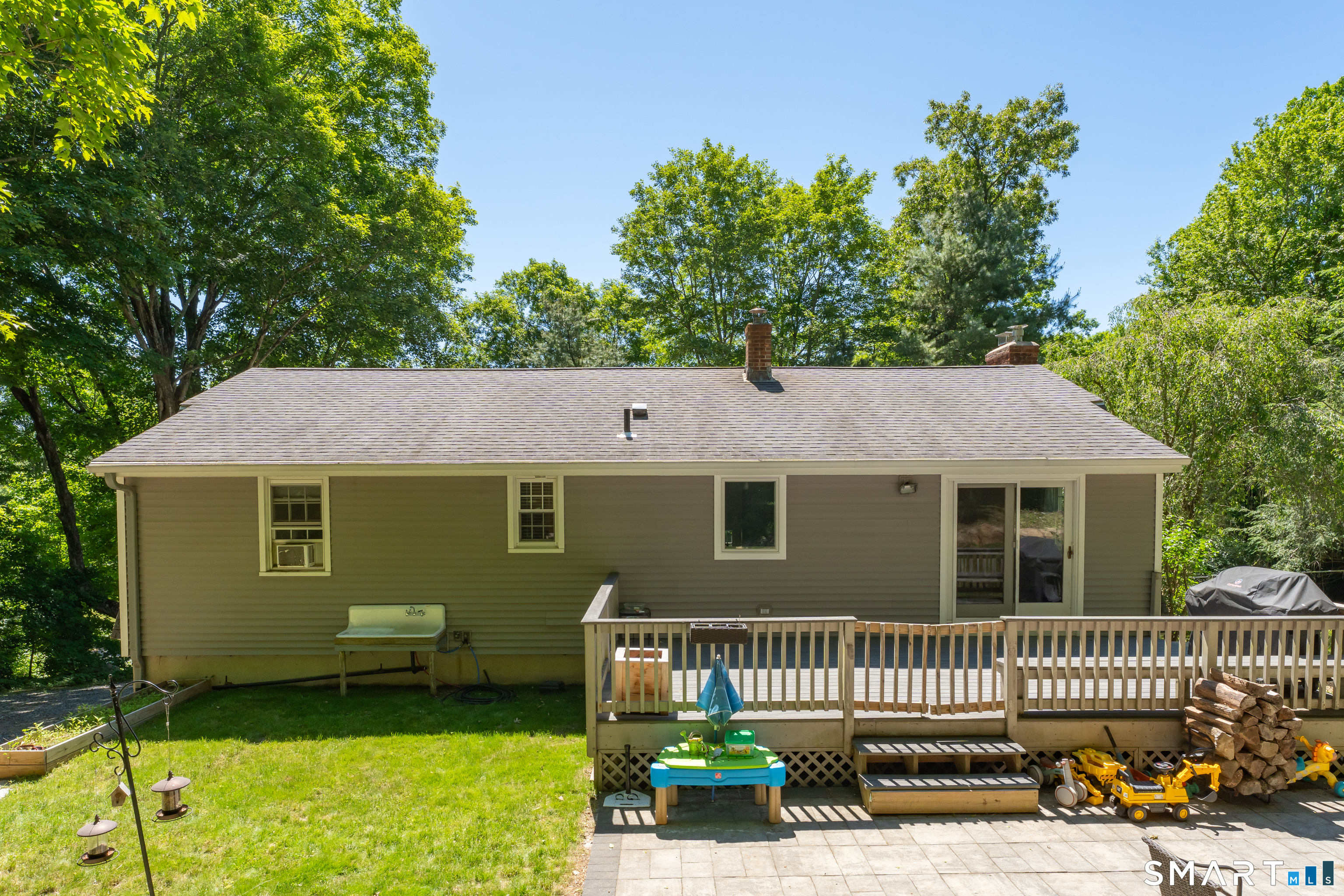 339 Boston Post Road East Lyme CT 06333