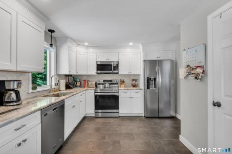 339 Boston Post Road East Lyme CT 06333