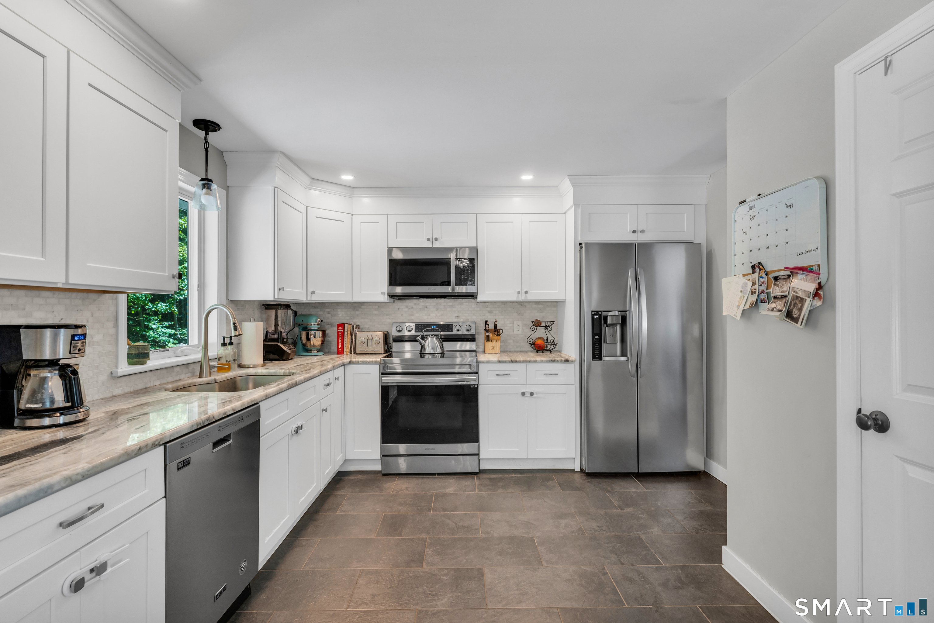 339 Boston Post Road East Lyme CT 06333