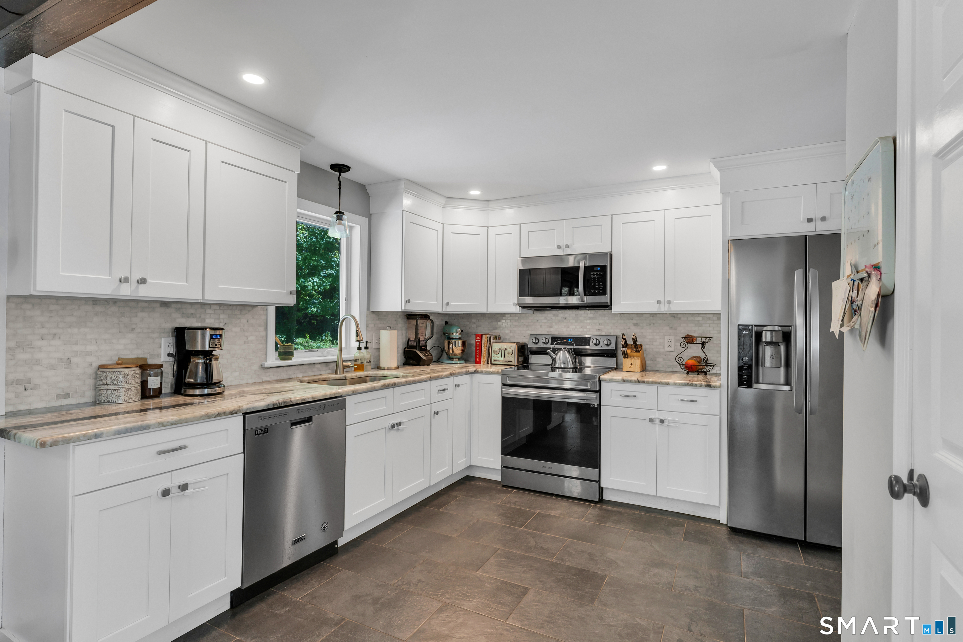 339 Boston Post Road East Lyme CT 06333