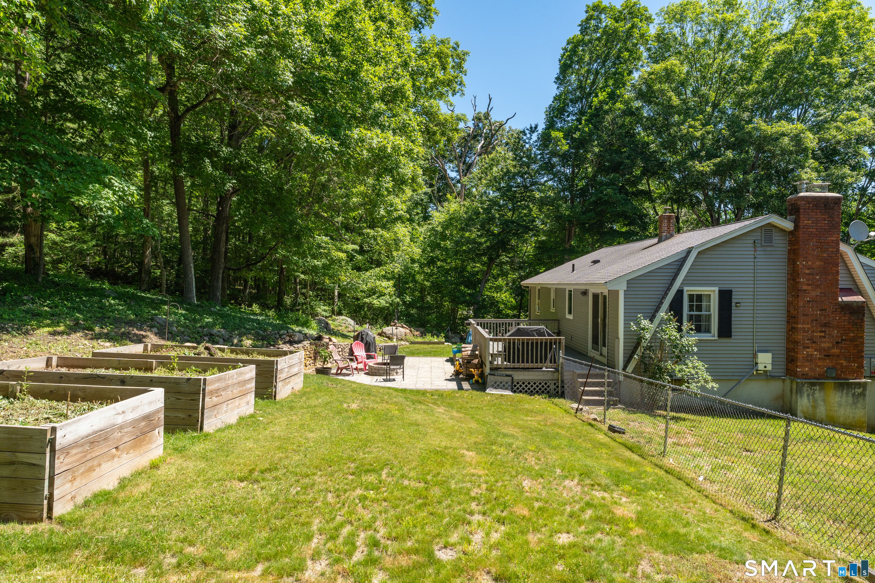 339 Boston Post Road East Lyme CT 06333