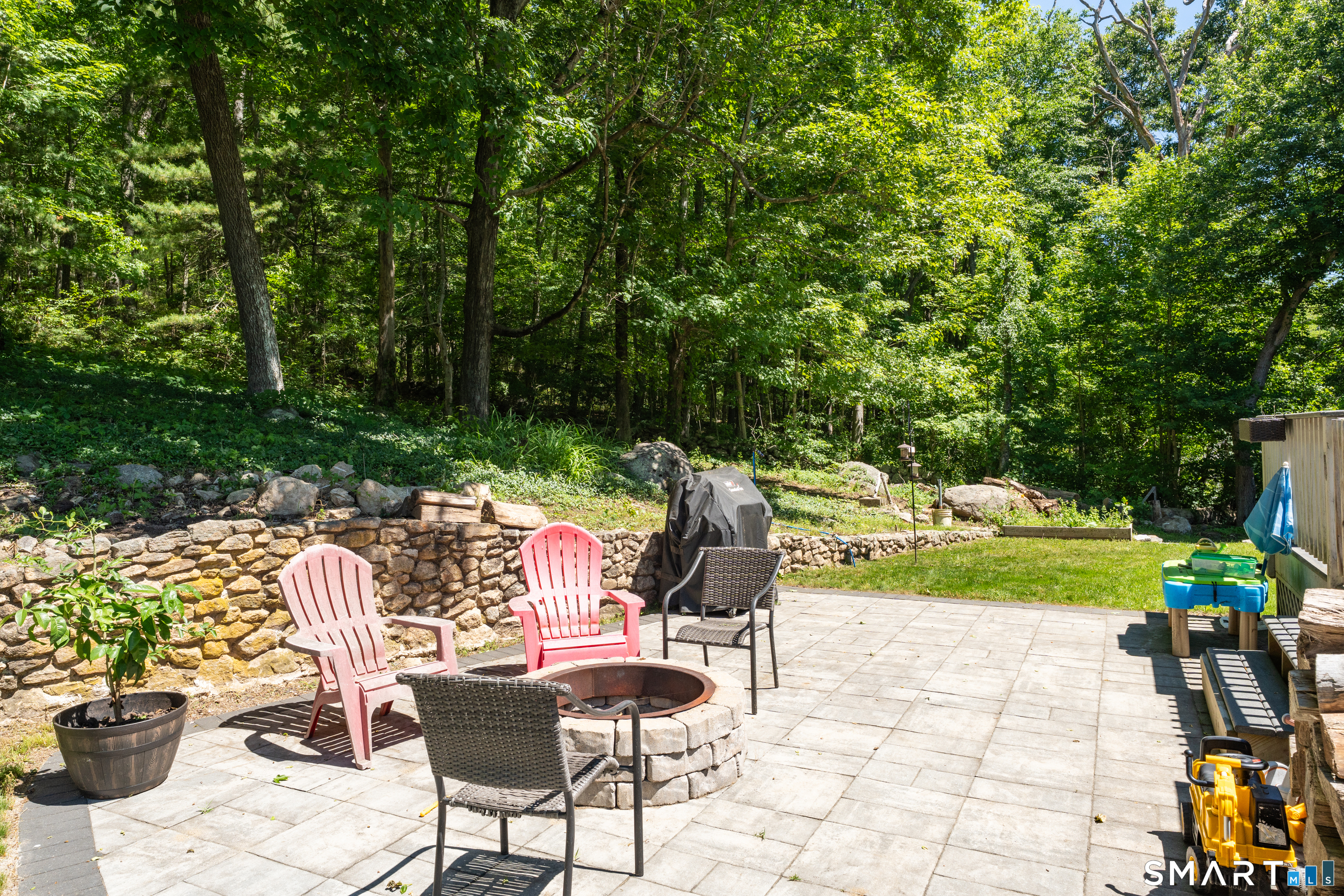 339 Boston Post Road East Lyme CT 06333