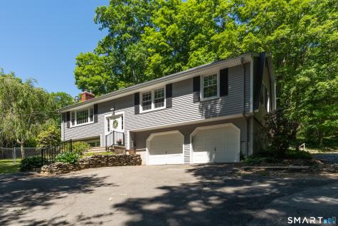 339 Boston Post Road East Lyme CT 06333