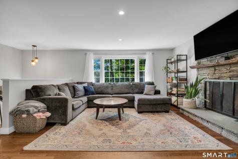 339 Boston Post Road East Lyme CT 06333