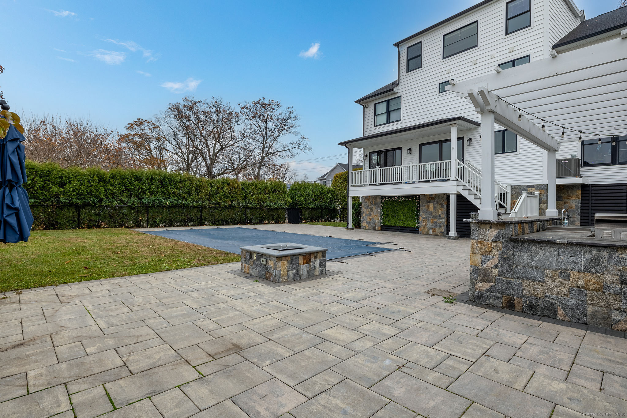 783 Reef Road Fairfield CT 06824