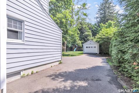 2082 Stratfield Road Fairfield CT 06825