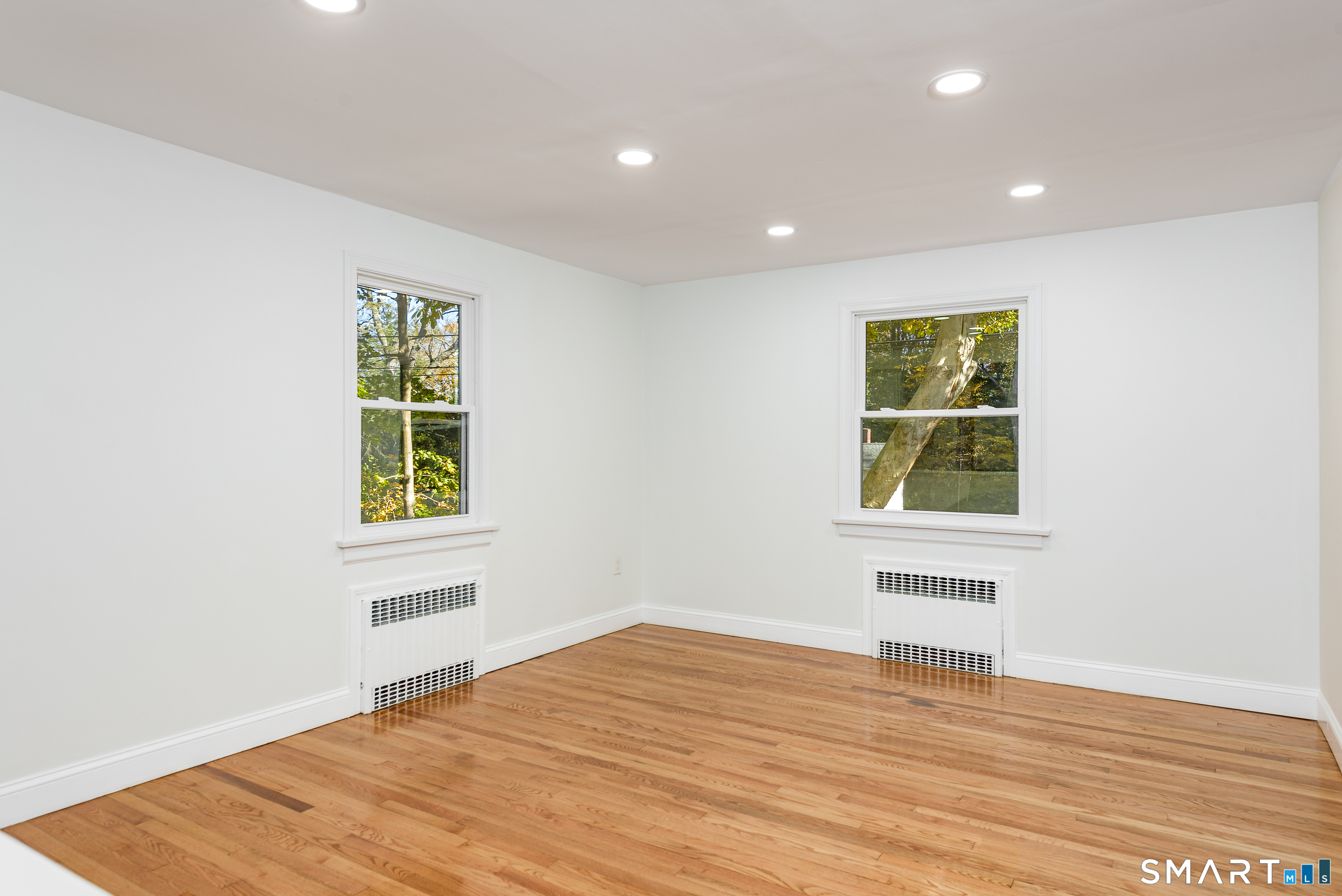 27 Vernon Street Hamden CT 06518