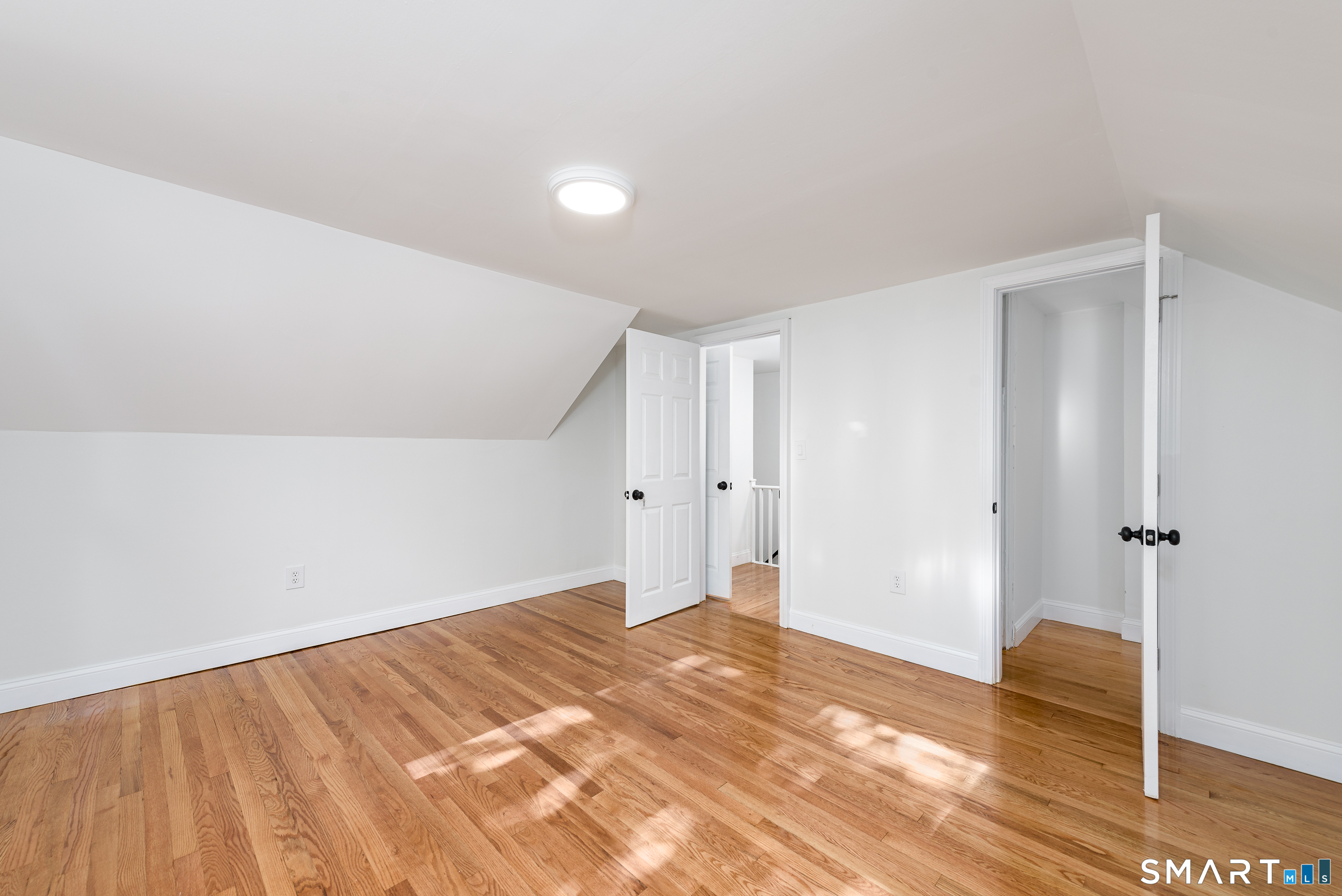 27 Vernon Street Hamden CT 06518