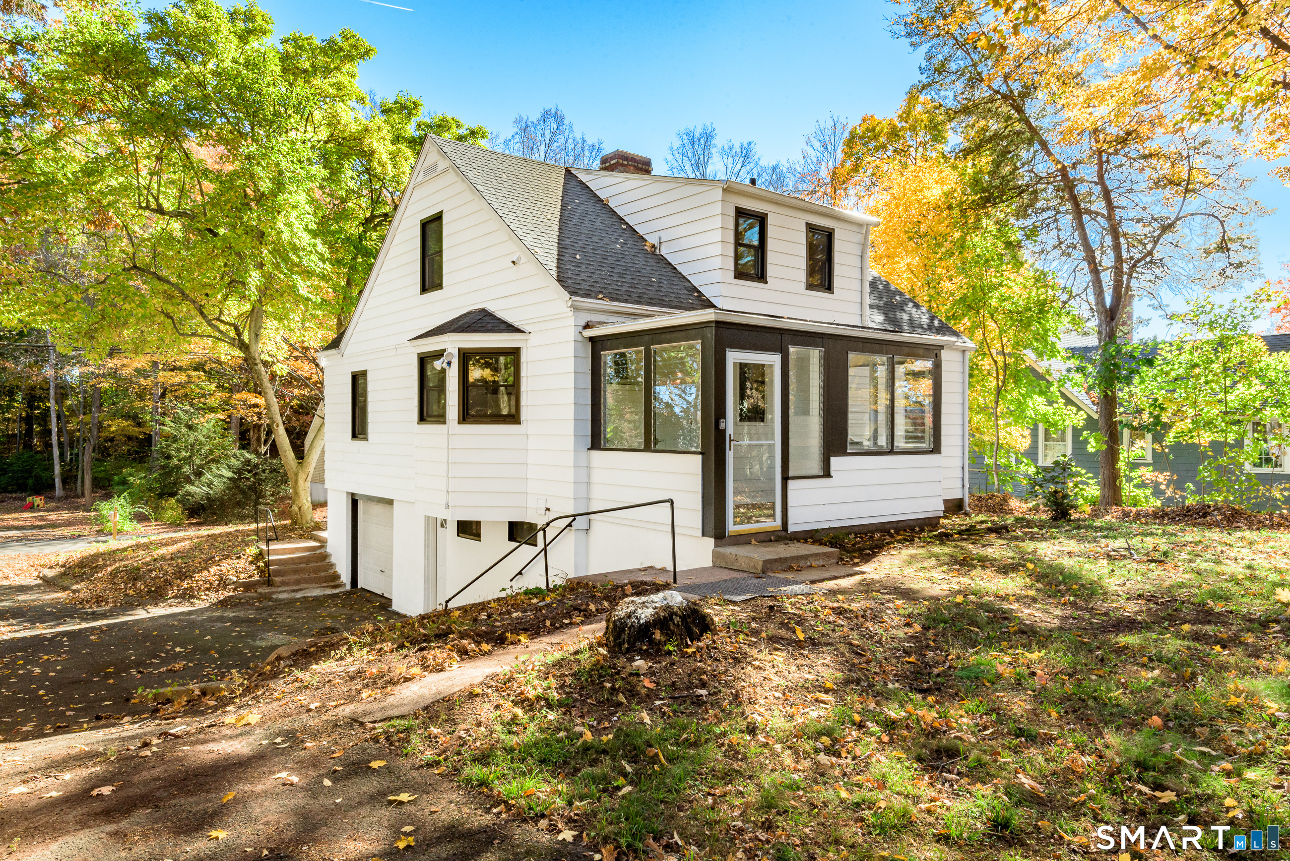 27 Vernon Street Hamden CT 06518