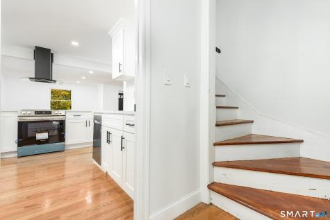 27 Vernon Street Hamden CT 06518