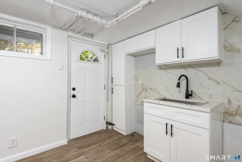 27 Vernon Street Hamden CT 06518