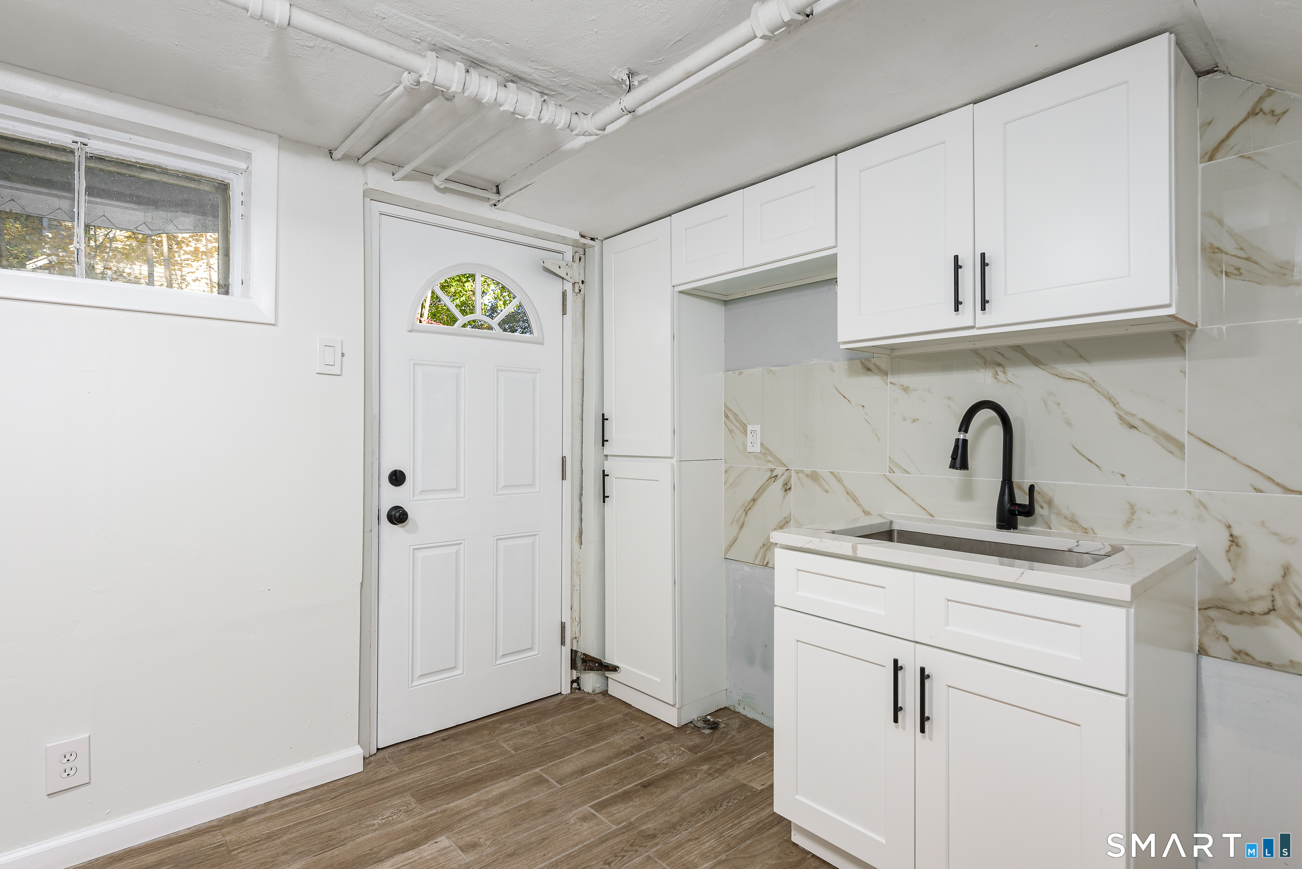 27 Vernon Street Hamden CT 06518