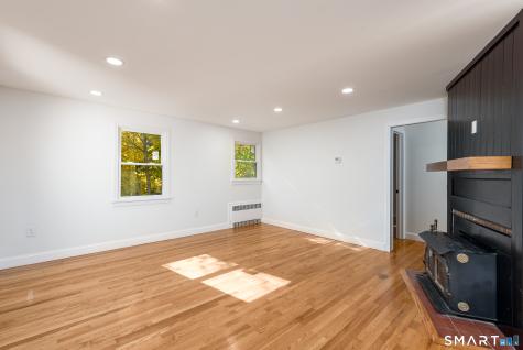 27 Vernon Street Hamden CT 06518