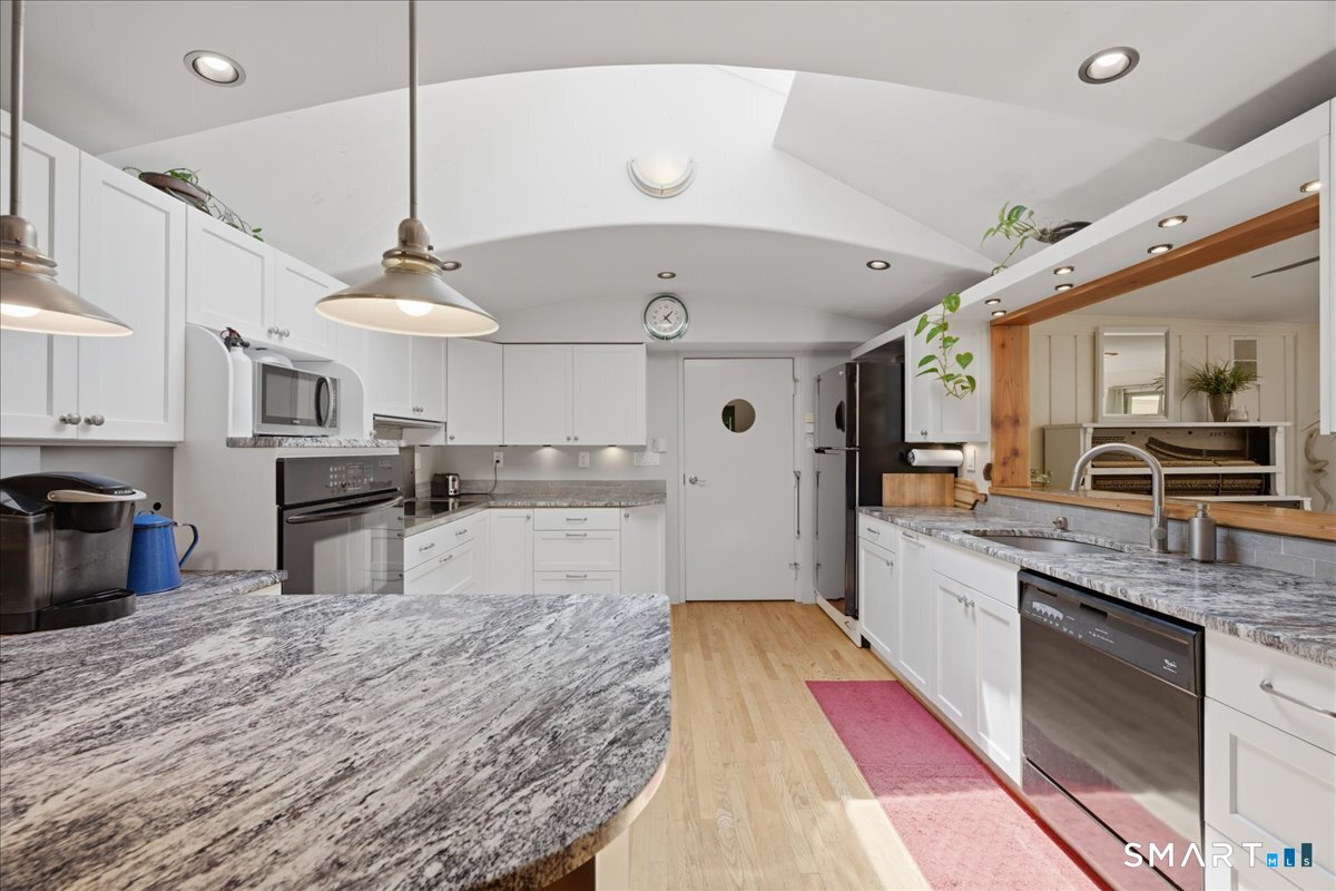 15 Mitchell Drive East Lyme CT 06357