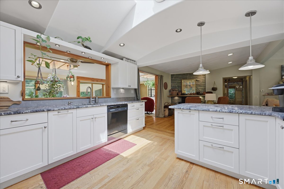 15 Mitchell Drive East Lyme CT 06357