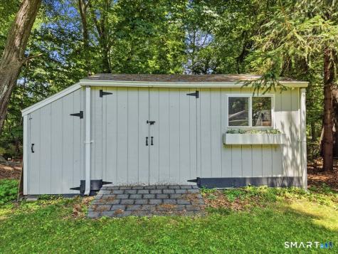 15 Mitchell Drive East Lyme CT 06357