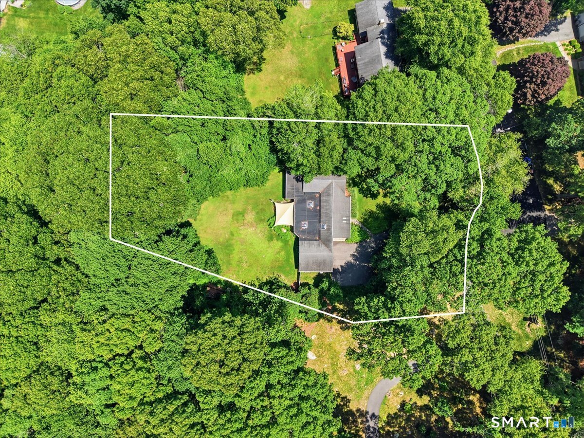 15 Mitchell Drive East Lyme CT 06357