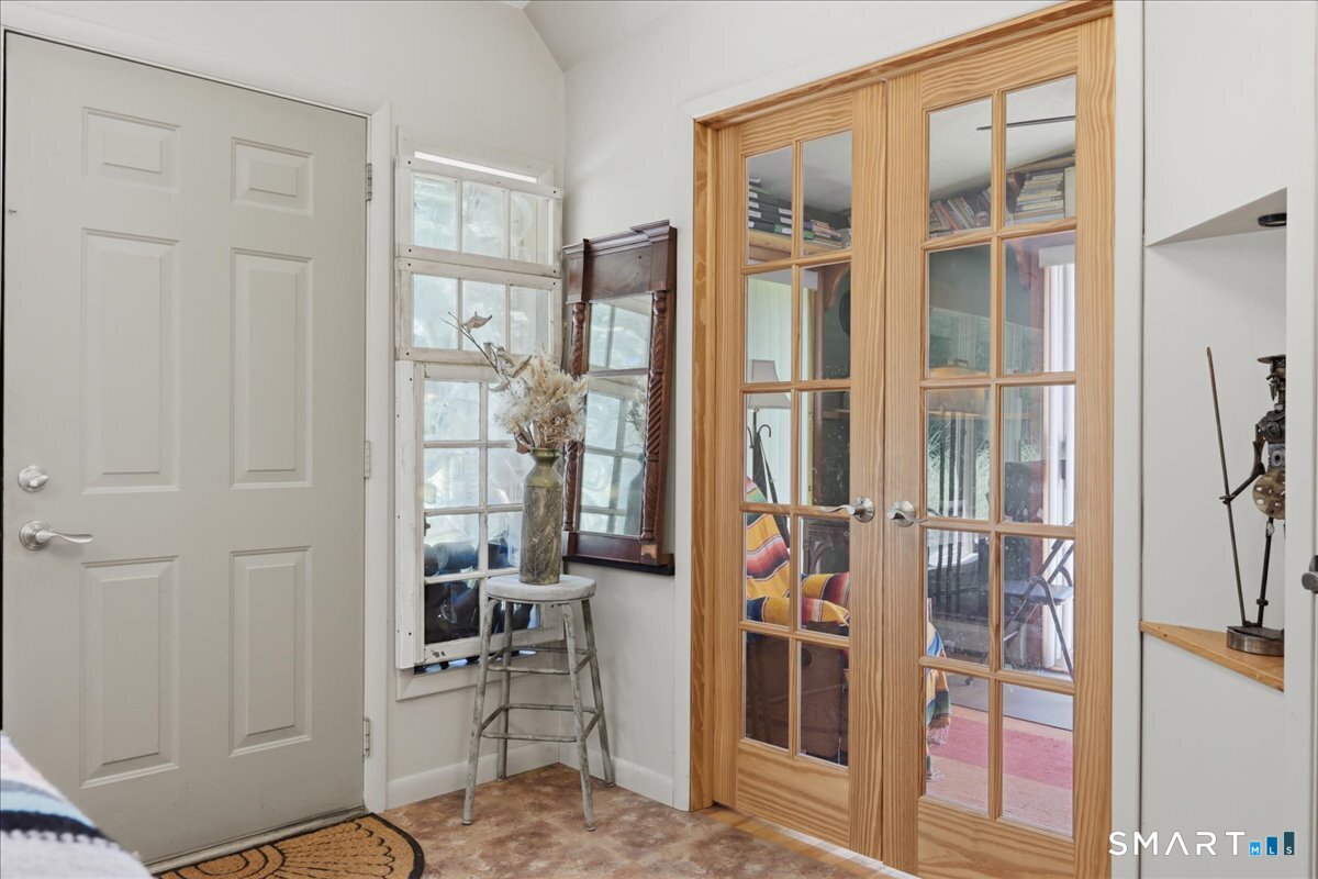 15 Mitchell Drive East Lyme CT 06357