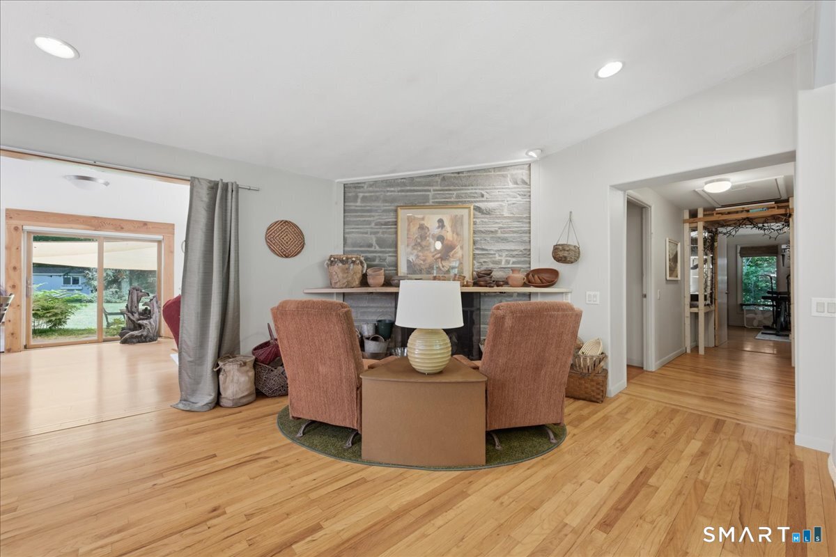 15 Mitchell Drive East Lyme CT 06357