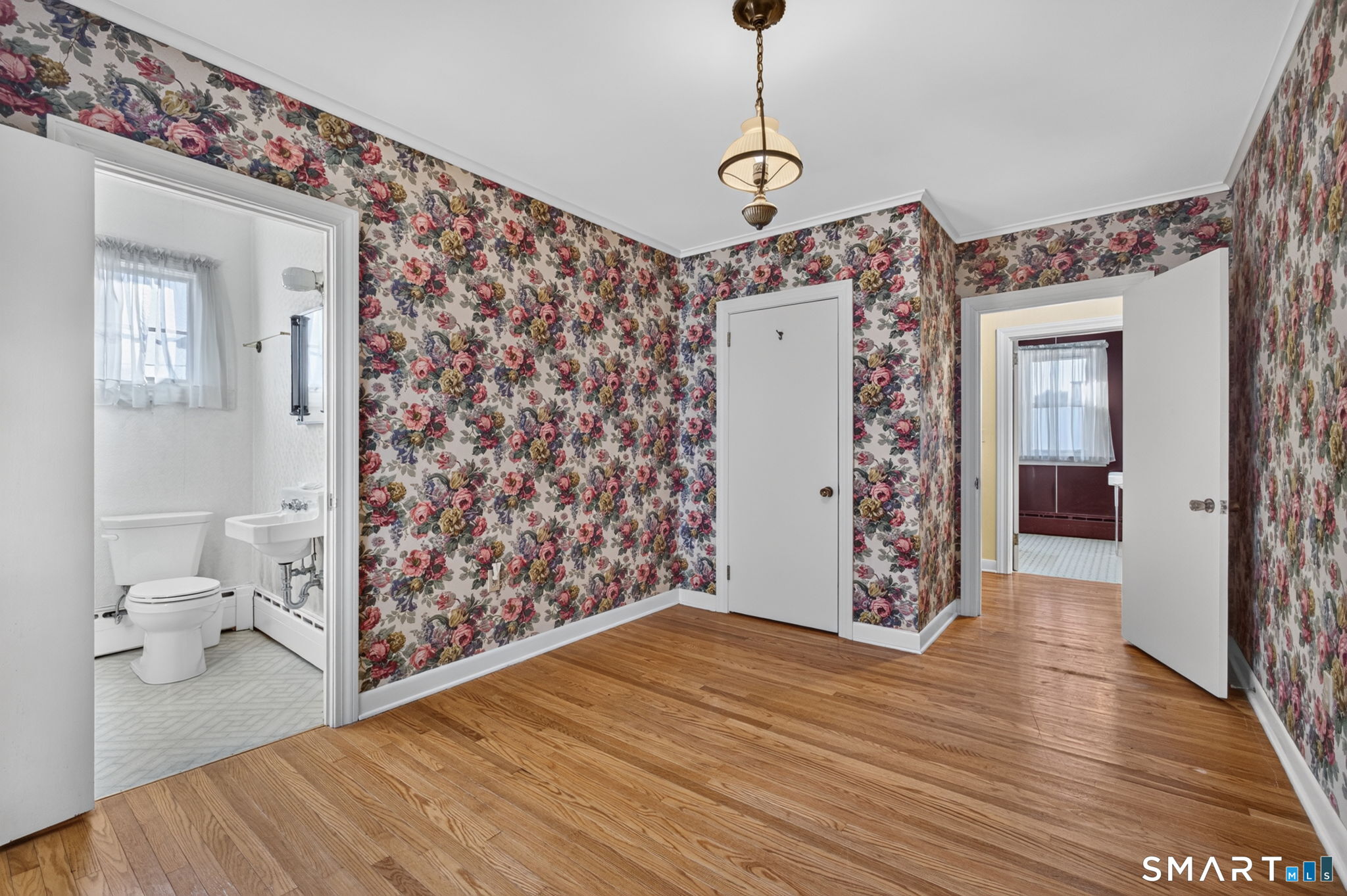 32 East Main Street Stonington CT 06378