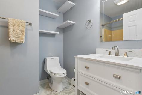 33 Deer Ridge Road Stonington CT 06378
