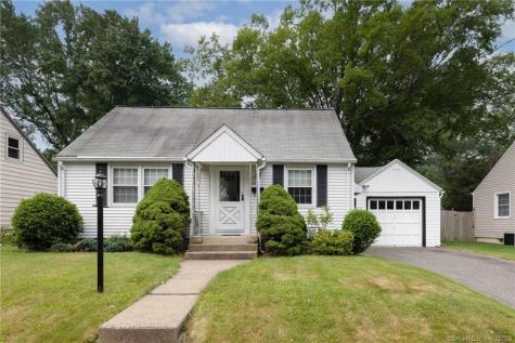 262 North Hoadley Street Naugatuck CT 06770