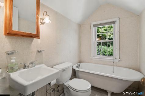 10 Koger Road Trumbull CT 06611
