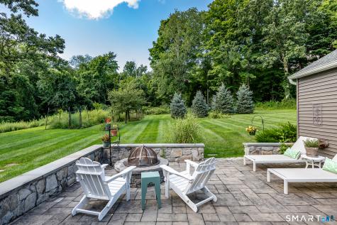 31 Bethwood Lane Woodbury CT 06798