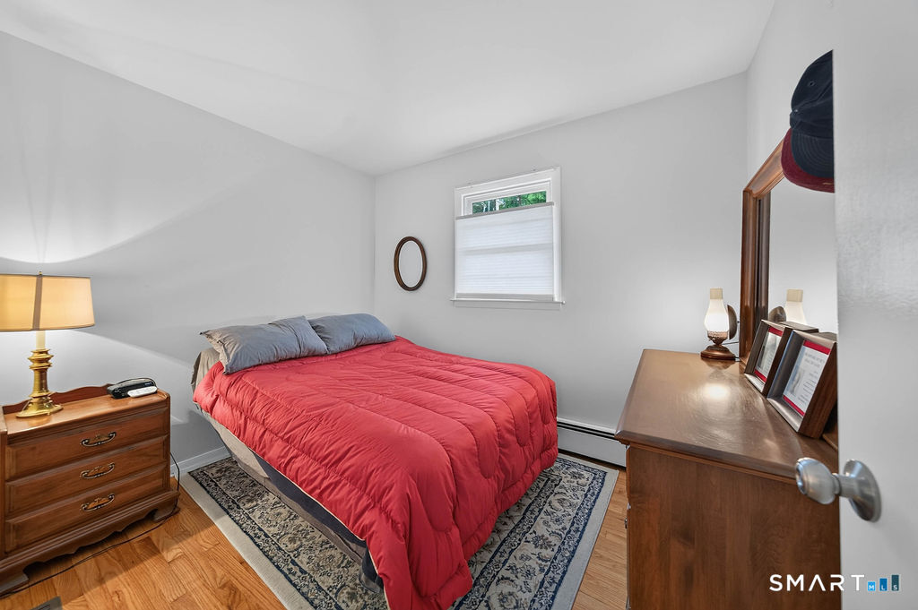 11 Jeffrey Lane Branford CT 06405
