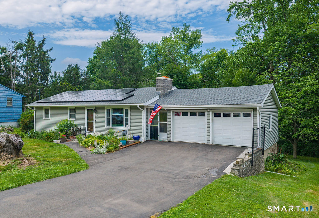11 Jeffrey Lane Branford CT 06405