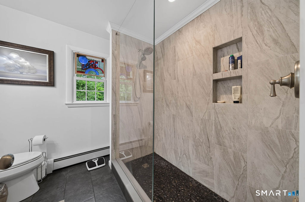 11 Jeffrey Lane Branford CT 06405