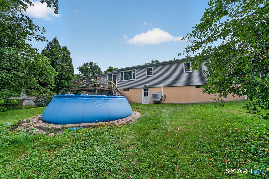 11 Jeffrey Lane Branford CT 06405