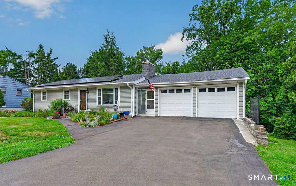 11 Jeffrey Lane Branford CT 06405