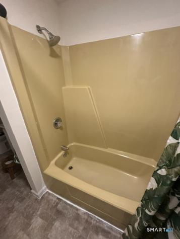 16 Stevens Street Windsor Locks CT 06096