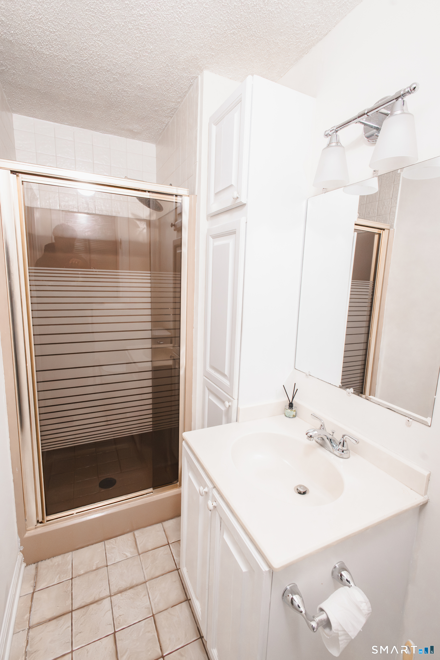16 Stevens Street Windsor Locks CT 06096