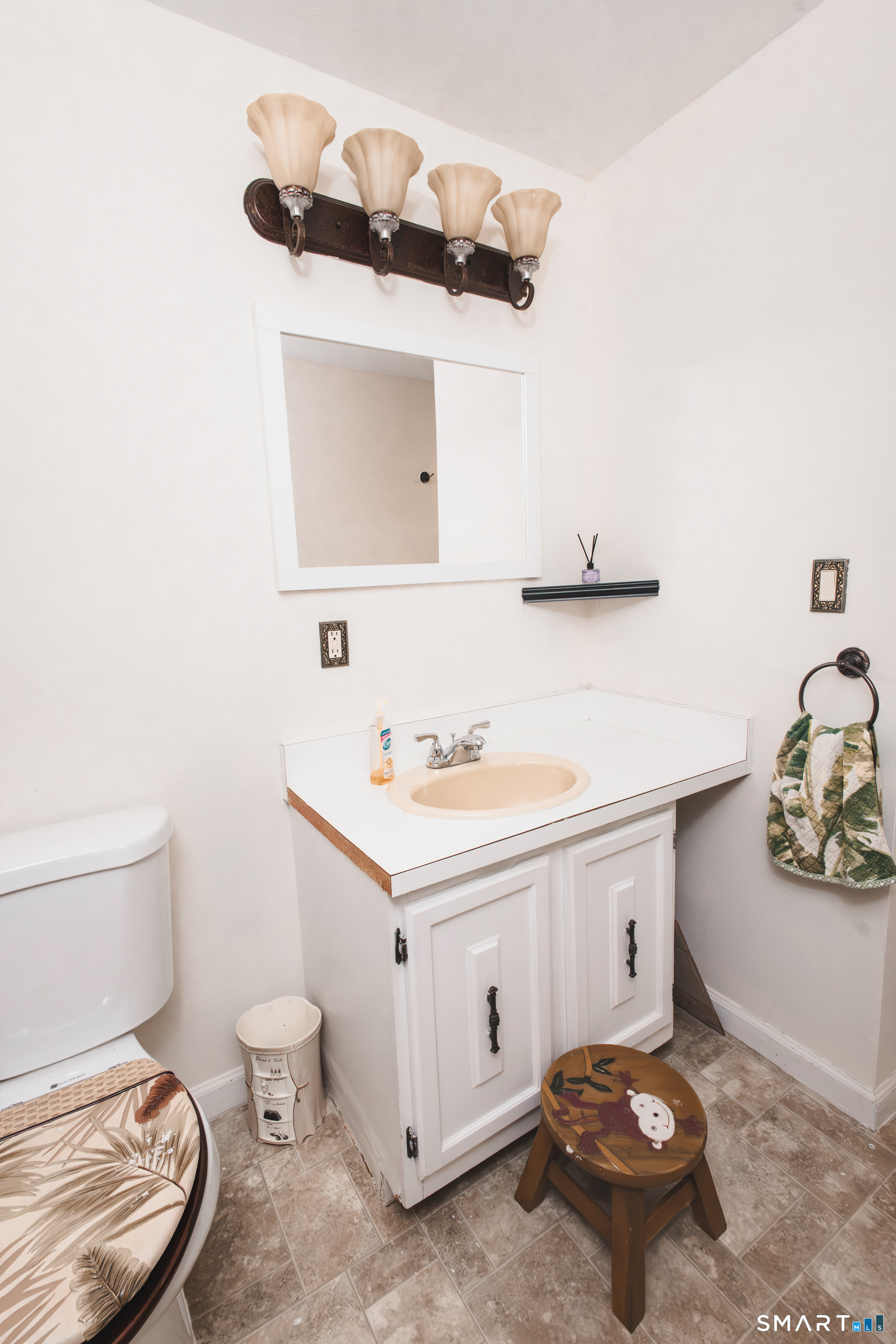 16 Stevens Street Windsor Locks CT 06096