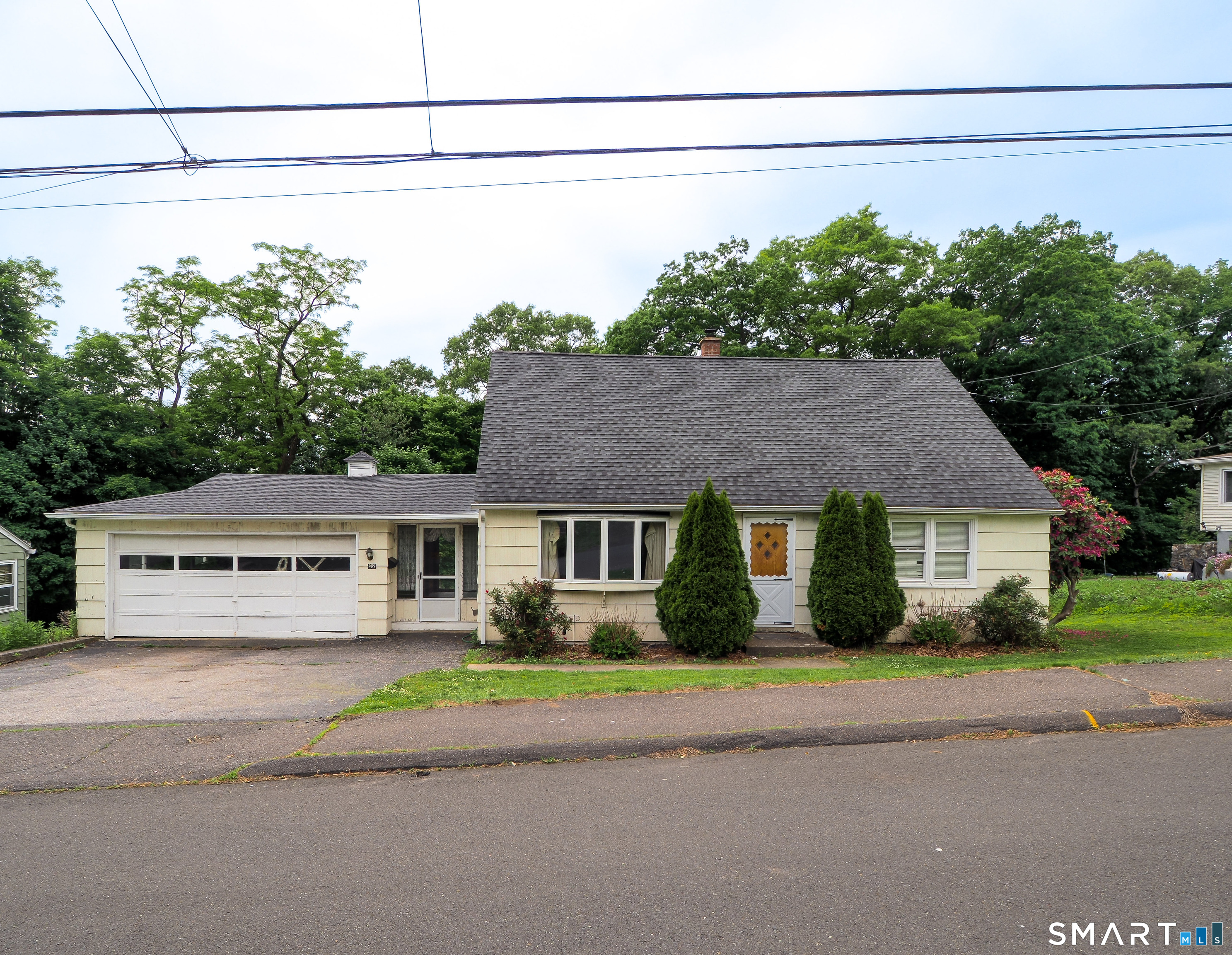52 Phoenix Avenue Naugatuck CT 06770
