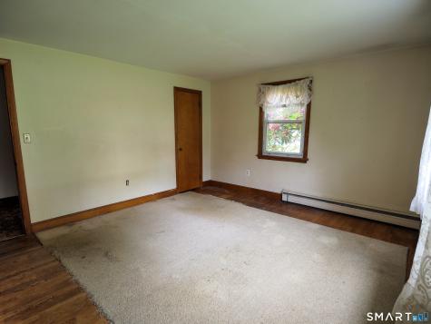 52 Phoenix Avenue Naugatuck CT 06770