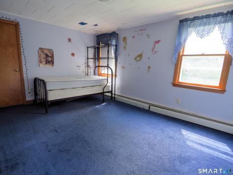52 Phoenix Avenue Naugatuck CT 06770